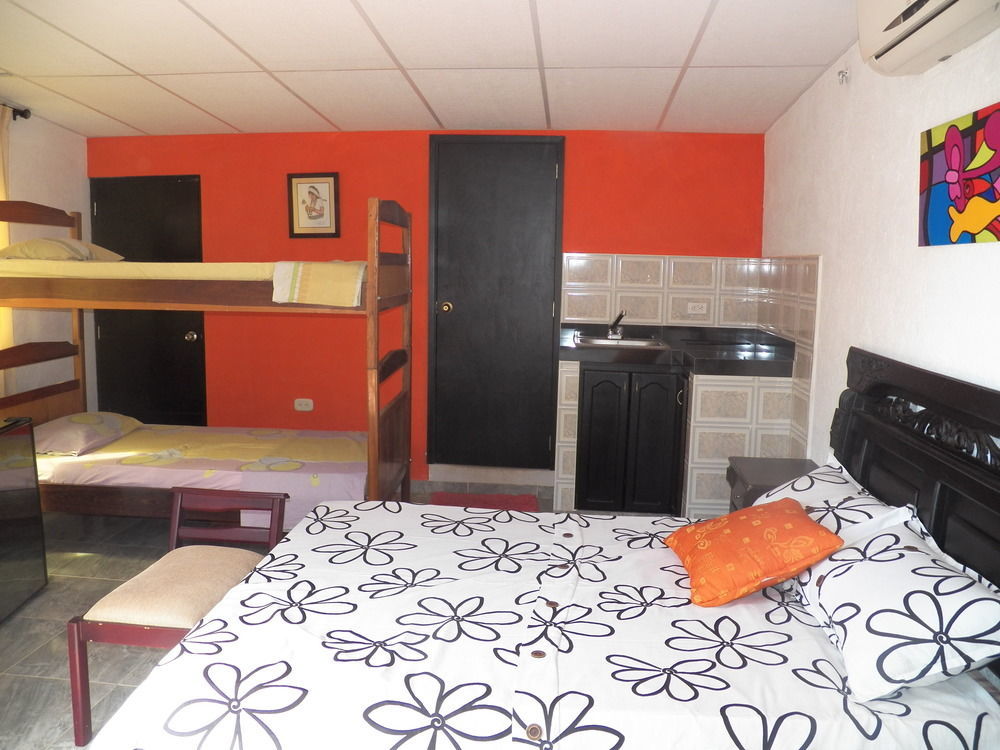Hostel Green Light Taganga Extérieur photo