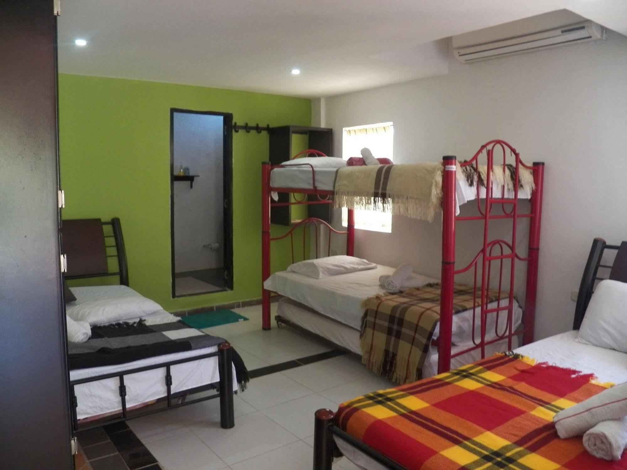 Hostel Green Light Taganga Extérieur photo